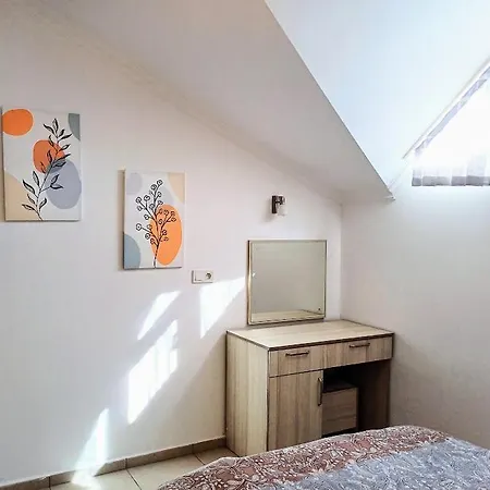 Appartamento Paddys Apartments, Hisaroenue *