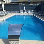 Paddys Apartments, Hisaroenue 아파트 페티예