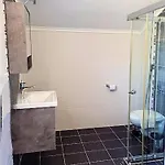 Paddys Apartments, Hisaroenue Lejlighed *