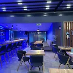 아파트 Paddys Apartments, Hisaroenue