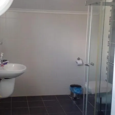 Paddys Apartments, Hisaroenue Apartment