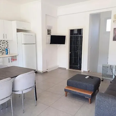 Lägenhet Paddys Apartments, Hisarönü *