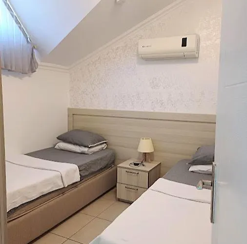 Paddys Apartments, Hisaroenue * 费特希耶