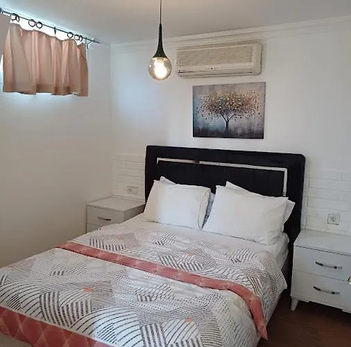 Lägenhet Paddys Apartments, Hisarönü