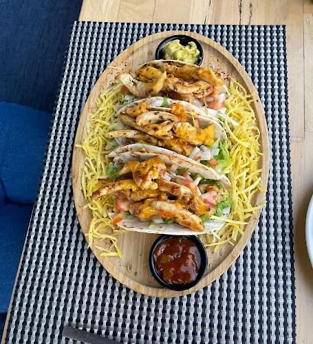 Paddys Apartments, Hisarönü Apartamento